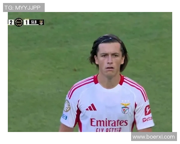 本菲卡狂胜巴萨5-1帽子戏法引爆全场激情瞬间回顾