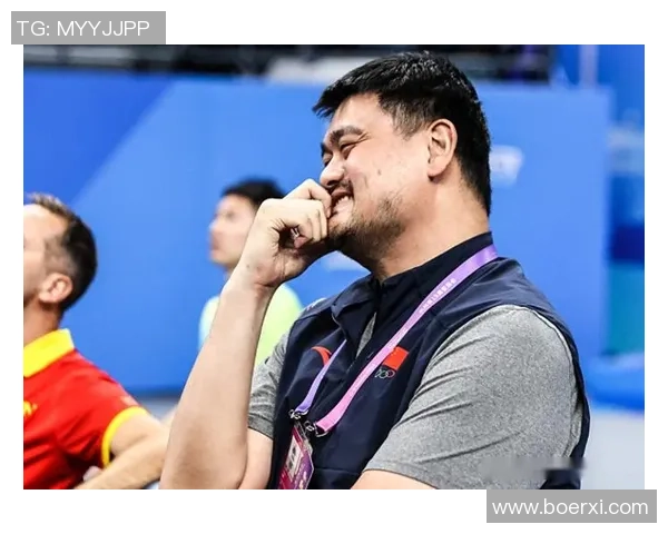 姚明篮球书包的故事：从球场到校园的梦想与坚持