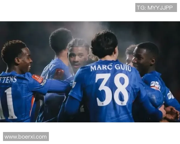 切尔西在足总杯中大胜AC米兰乌龙球成比赛转折点引发全场欢呼 切尔西在足总杯中大胜AC米兰乌龙球成比赛转折点引发全场欢呼