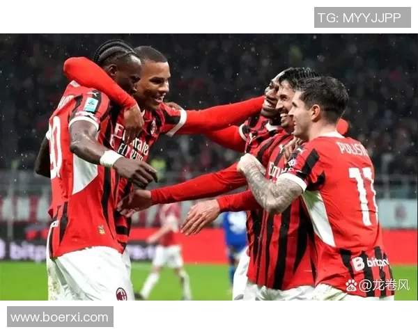 意甲激战AC米兰狂胜曼联五球大捷引发全场震撼解析 意甲激战AC米兰狂胜曼联五球大捷引发全场震撼解析