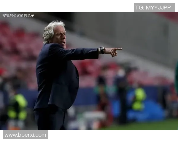 意甲精彩对决拜仁凭帽子戏法逆转本菲卡引发转会热议