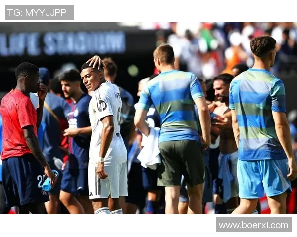 世界杯精彩对决皇马与那不勒斯战成平局全场沸腾瞬间回顾