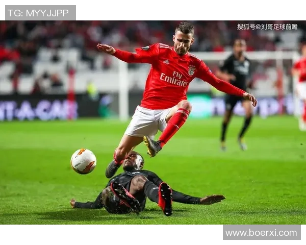 欧联杯精彩对决本菲卡强势击败巴萨点球大战引发全场狂欢 欧联杯精彩对决本菲卡强势击败巴萨点球大战引发全场狂欢