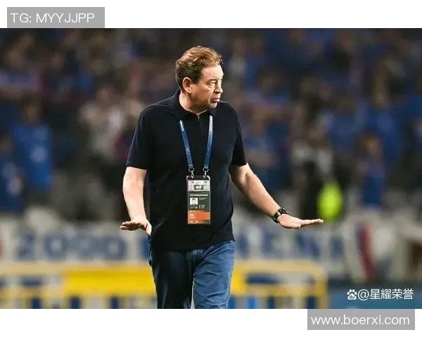 西甲焦点战：多特蒙德与波尔图互交白卷争议判罚引发全场热议