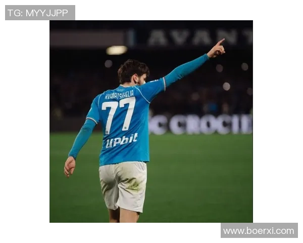 尤文图斯险胜那不勒斯红牌事件引发全场热议与争议