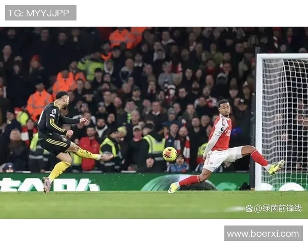 意甲激战：那不勒斯6比2狂胜阿森纳点球大战引发全场狂欢